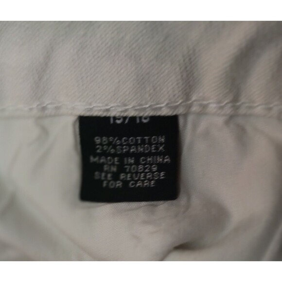 Rue 21 Curvy Capri Jeans NWT Size 15/16 White Denim Women's - Picture 13 of 13